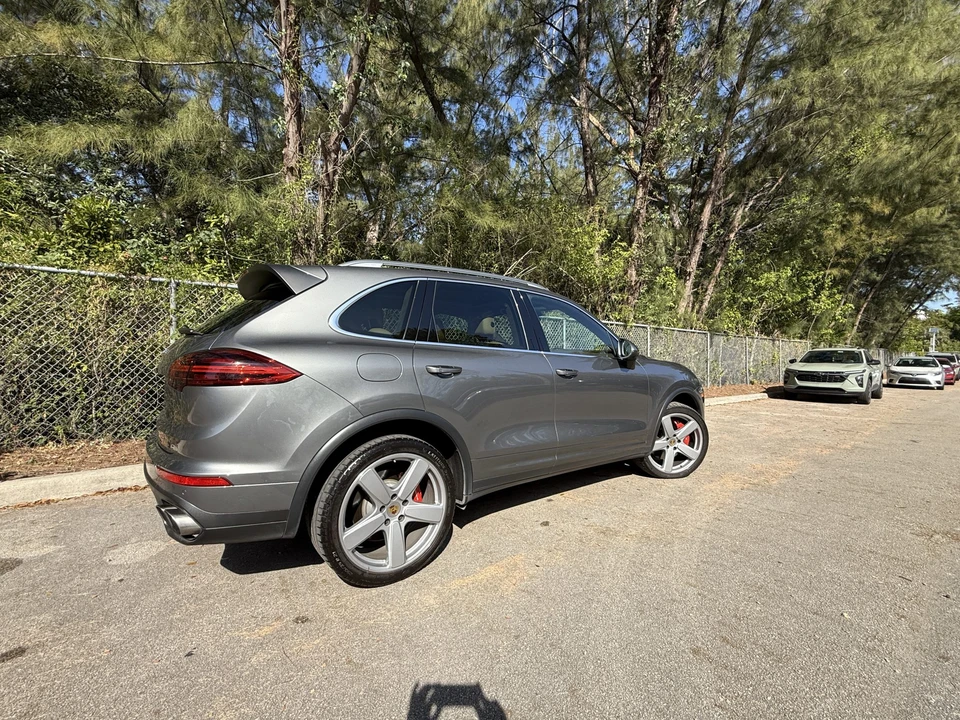 2018 Porsche 958 Cayenne Turbo - Image 12 of 31