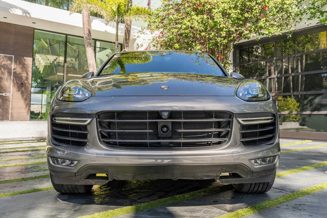 2018 Porsche 958 Cayenne Turbo - Image 8 of 31