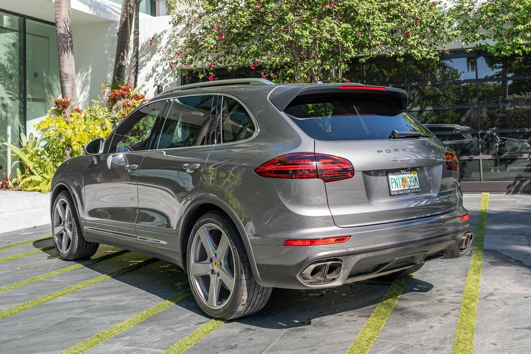 2018 Porsche 958 Cayenne Turbo - Image 12 of 31