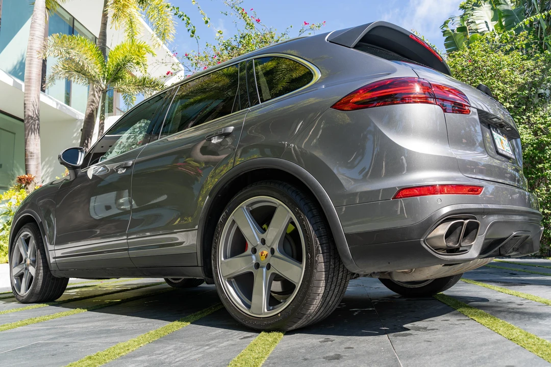 2018 Porsche 958 Cayenne Turbo - Image 11 of 31