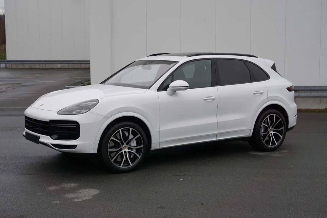 2018 Porsche 958 Cayenne Turbo - Image 3 of 31
