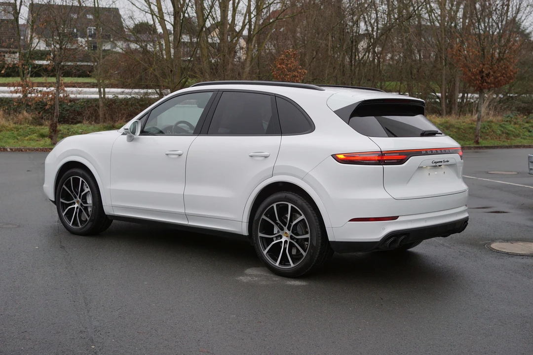 2018 Porsche 958 Cayenne Turbo - Image 6 of 31