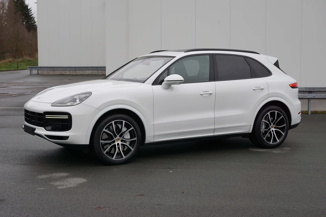 2018 Porsche 958 Cayenne Turbo - Image 16 of 31