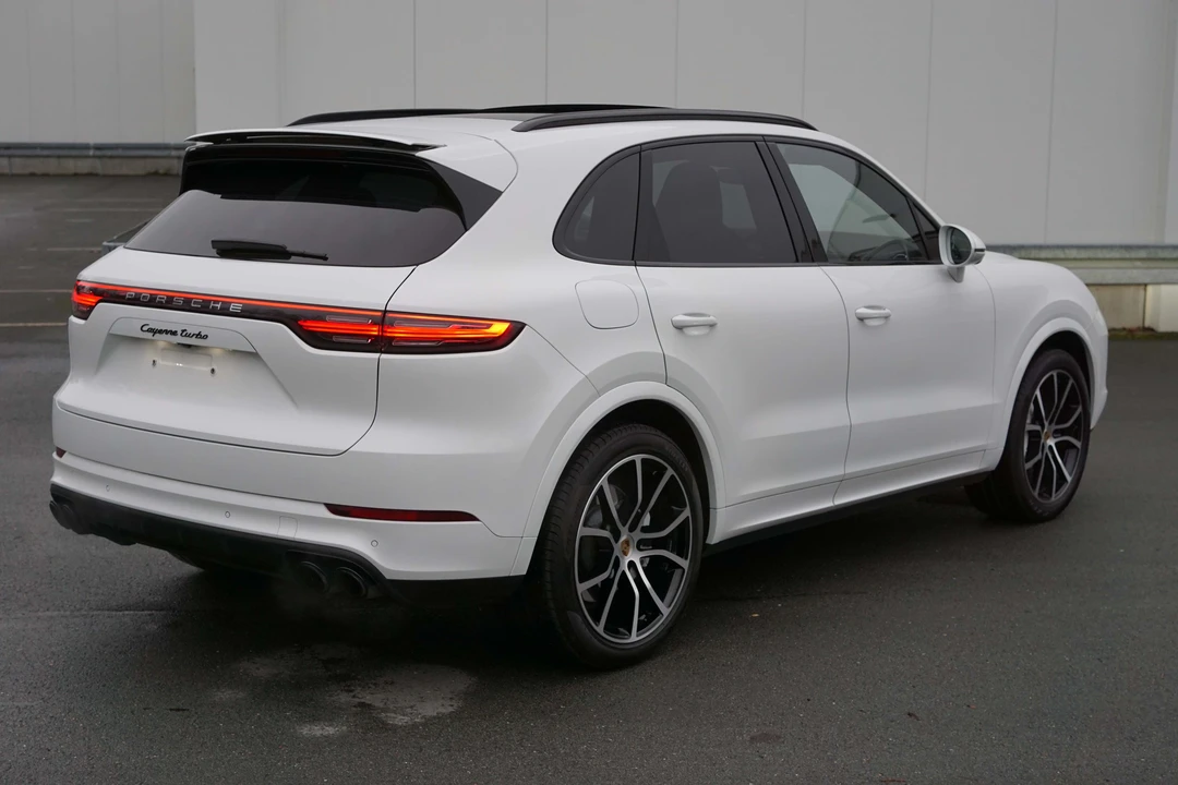 2018 Porsche 958 Cayenne Turbo - Image 9 of 31