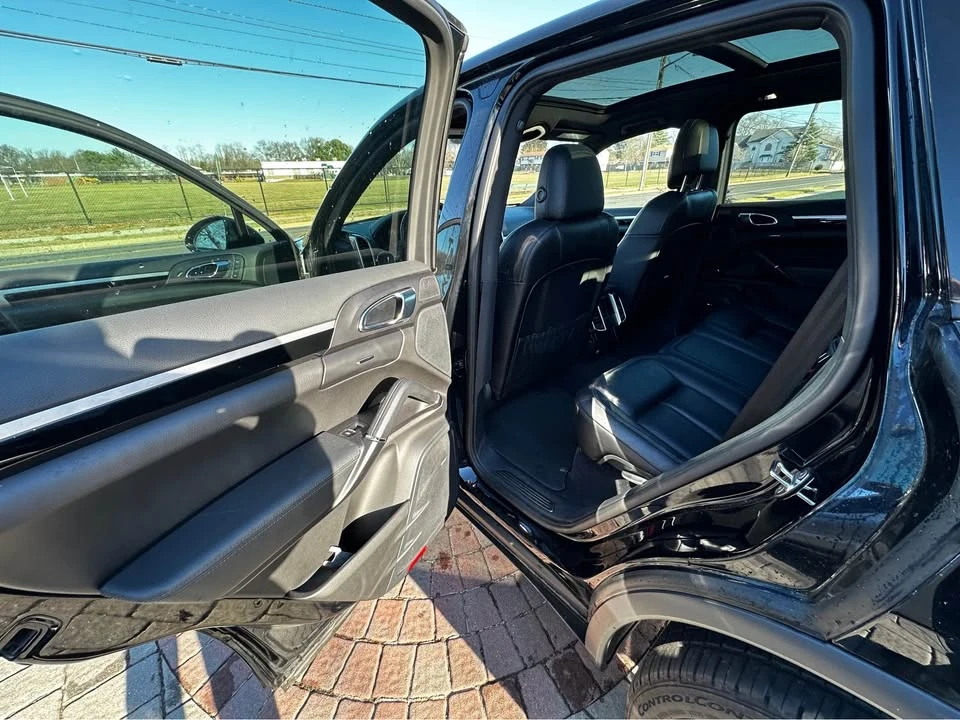 2018 Porsche 958 Cayenne - Image 15 of 19