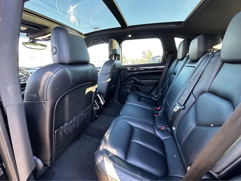 2018 Porsche 958 Cayenne - Image 17 of 19