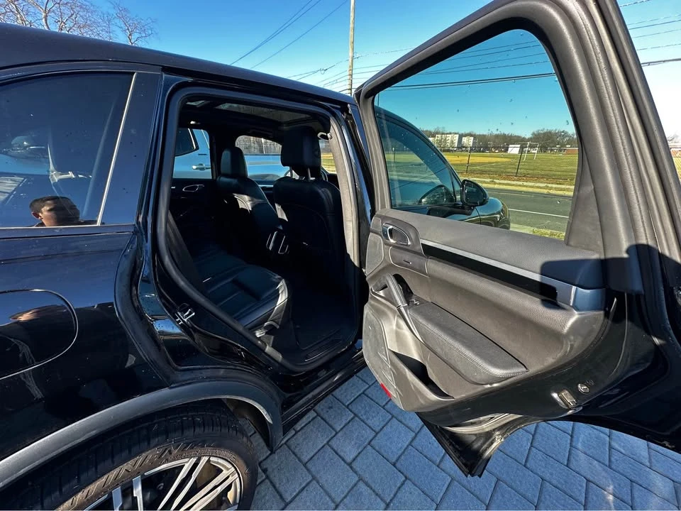 2018 Porsche 958 Cayenne - Image 13 of 19