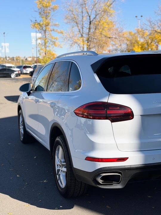 2018 Porsche 958 Cayenne - Image 9 of 10