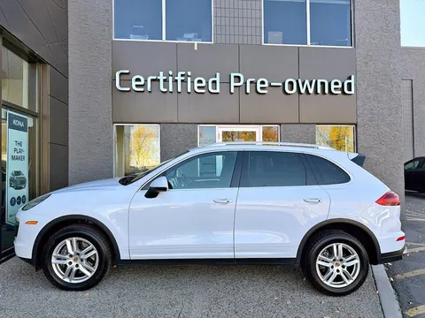 2018 Porsche Cayenne Premium
