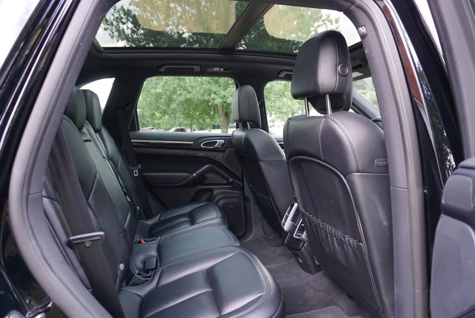 2018 Porsche 958 Cayenne - Image 16 of 20