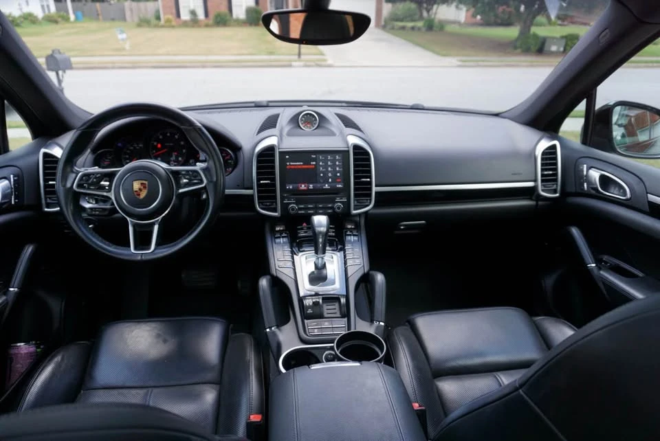 2018 Porsche 958 Cayenne - Image 17 of 20