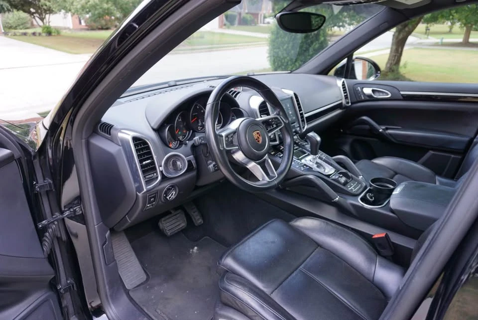 2018 Porsche 958 Cayenne - Image 12 of 20