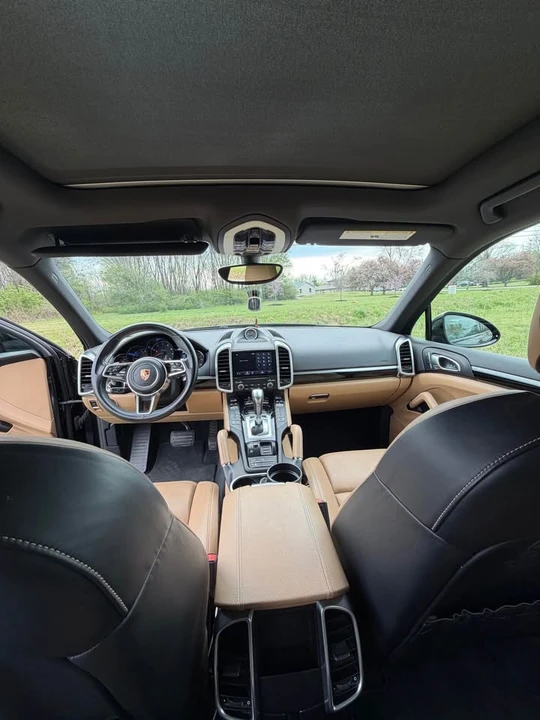 2018 Porsche 958 Cayenne - Image 11 of 12
