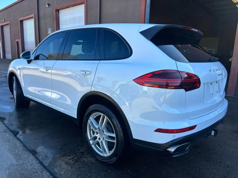 2018 Porsche 958 Cayenne - Image 16 of 20