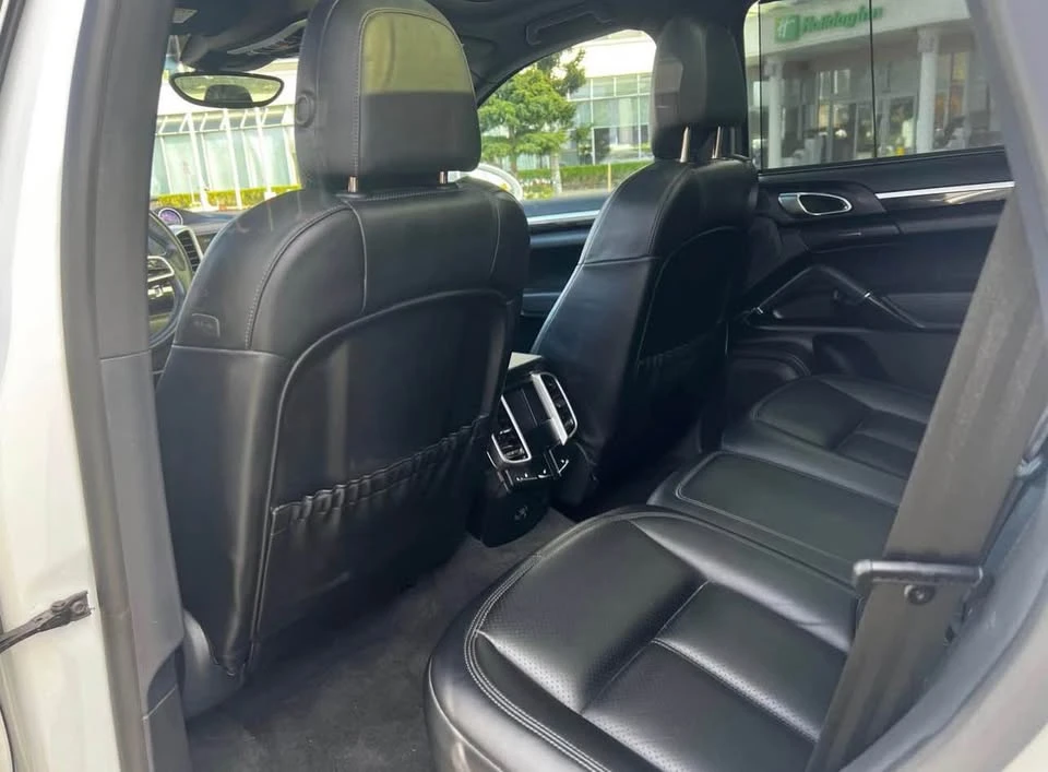2018 Porsche 958 Cayenne - Image 11 of 13