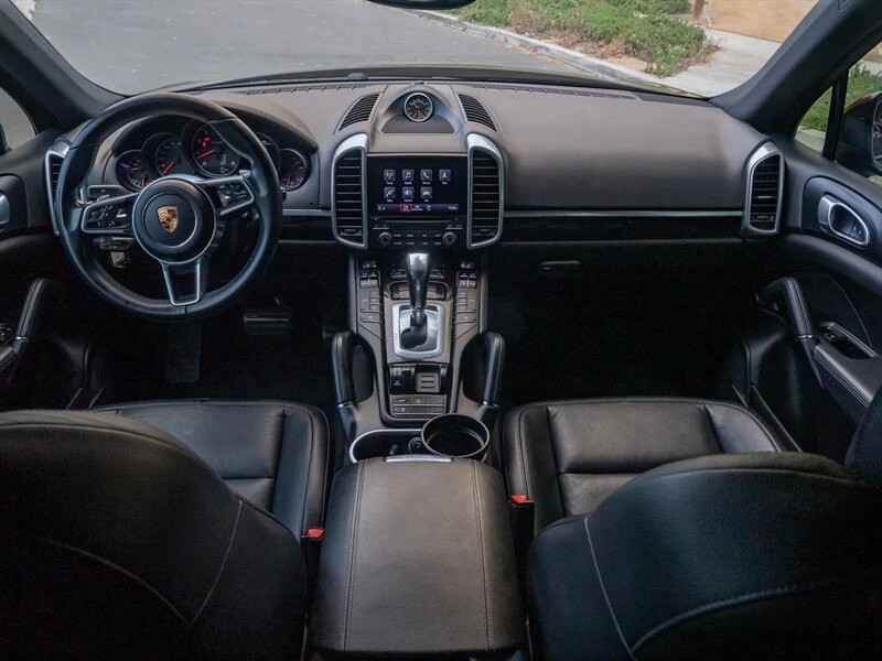 2018 Porsche 958 Cayenne - Image 18 of 21