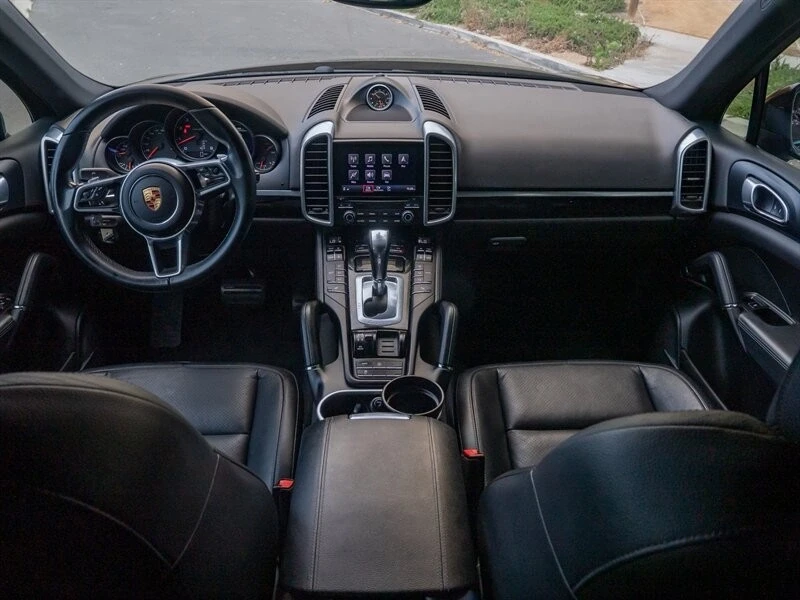 2018 Porsche 958 Cayenne - Image 18 of 21