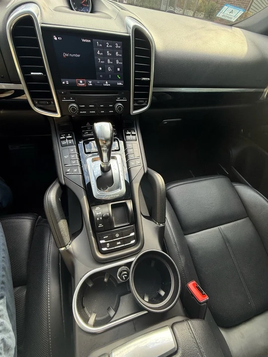 2018 Porsche 958 Cayenne - Image 13 of 15