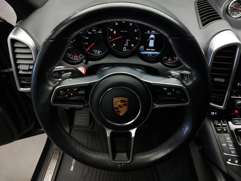2018 Porsche 958 Cayenne - Image 9 of 10