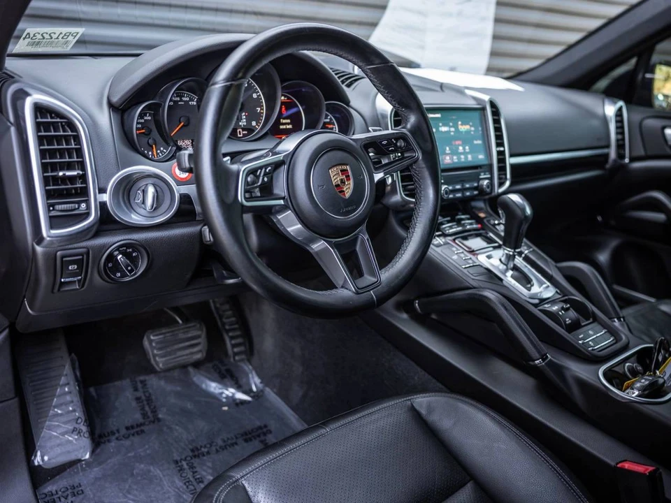 2018 Porsche 958 Cayenne - Image 4 of 5