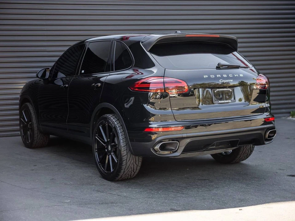 2018 Porsche 958 Cayenne - Image 3 of 5