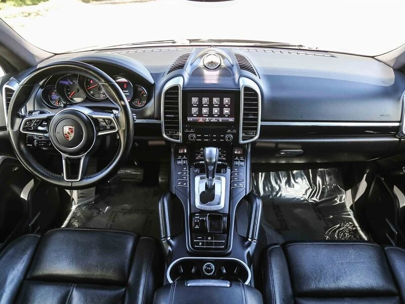 2018 Porsche 958 Cayenne - Image 17 of 21