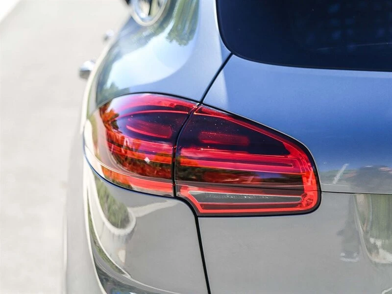2018 Porsche 958 Cayenne - Image 15 of 21