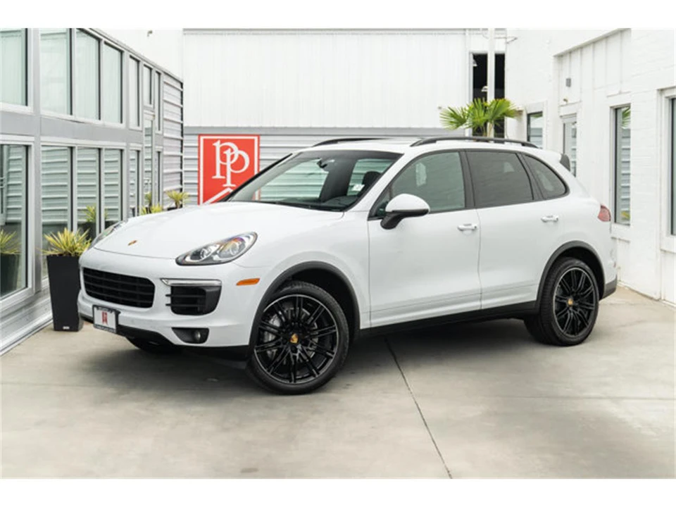 2018 Porsche 958 Cayenne - Image 2 of 12
