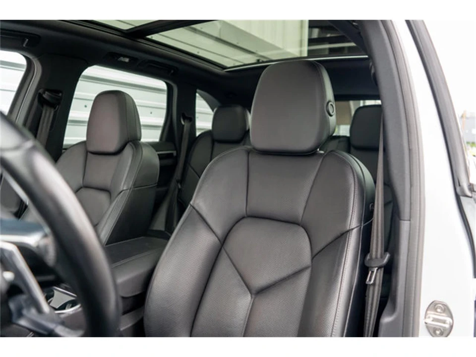 2018 Porsche 958 Cayenne - Image 9 of 12