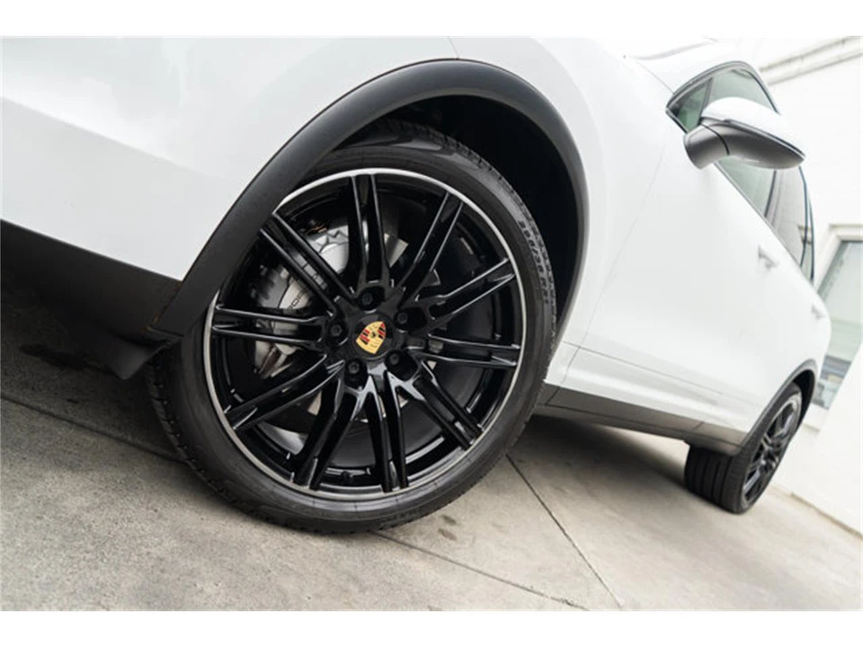 2018 Porsche 958 Cayenne - Image 4 of 12
