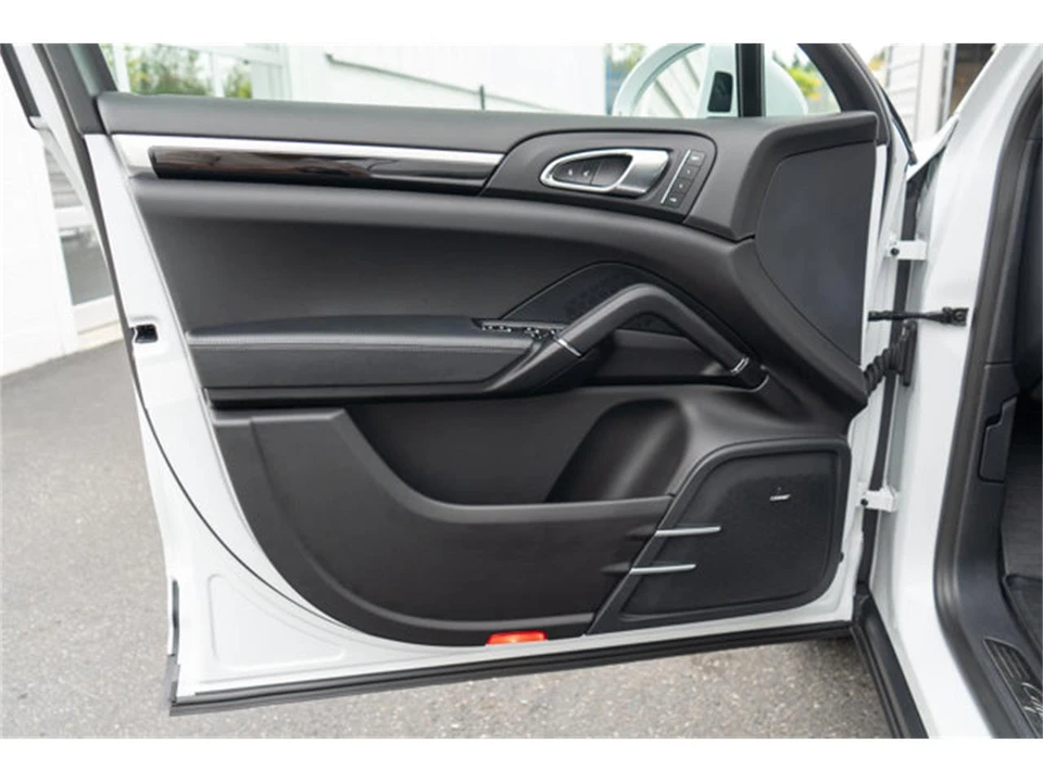 2018 Porsche 958 Cayenne - Image 10 of 12