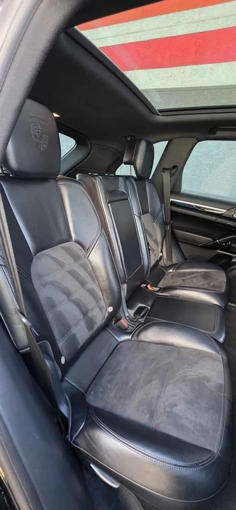 2018 Porsche 9Y0/9Y3 Cayenne - Image 9 of 16