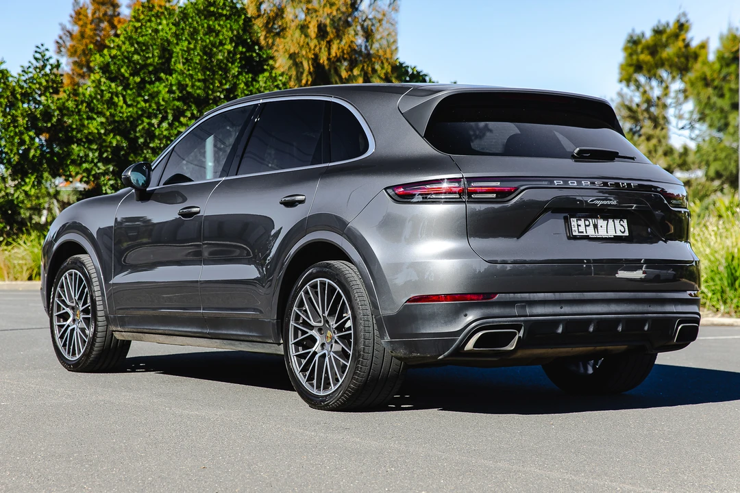 2018 Porsche 958 Cayenne - Image 13 of 31