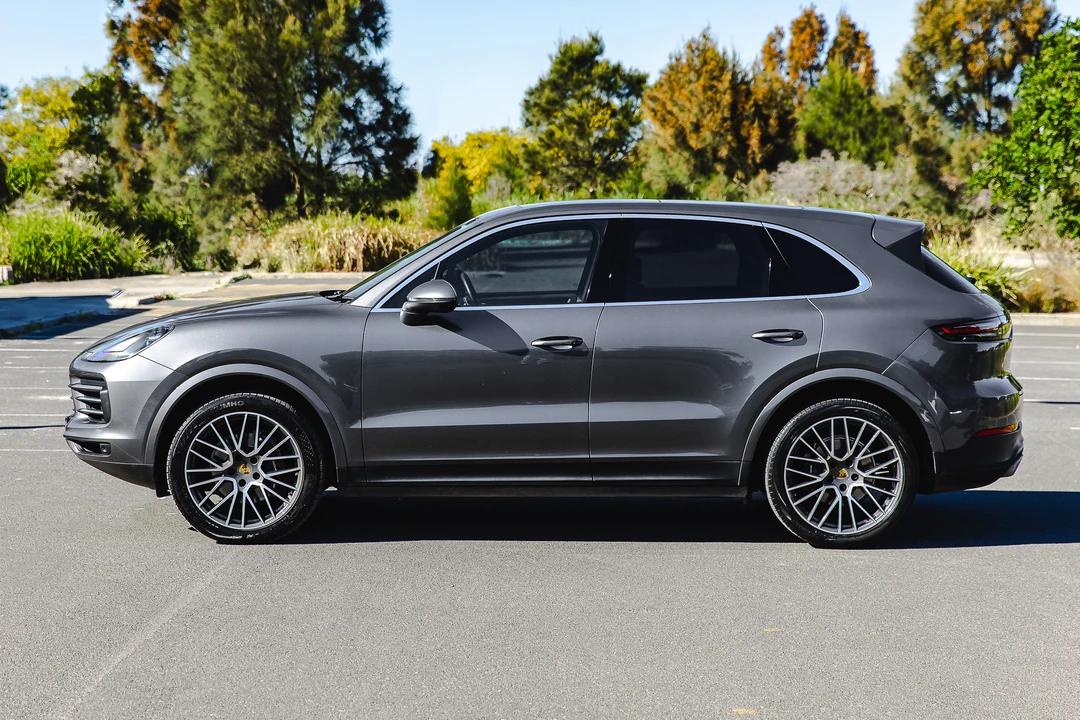 2018 Porsche 958 Cayenne - Image 12 of 31