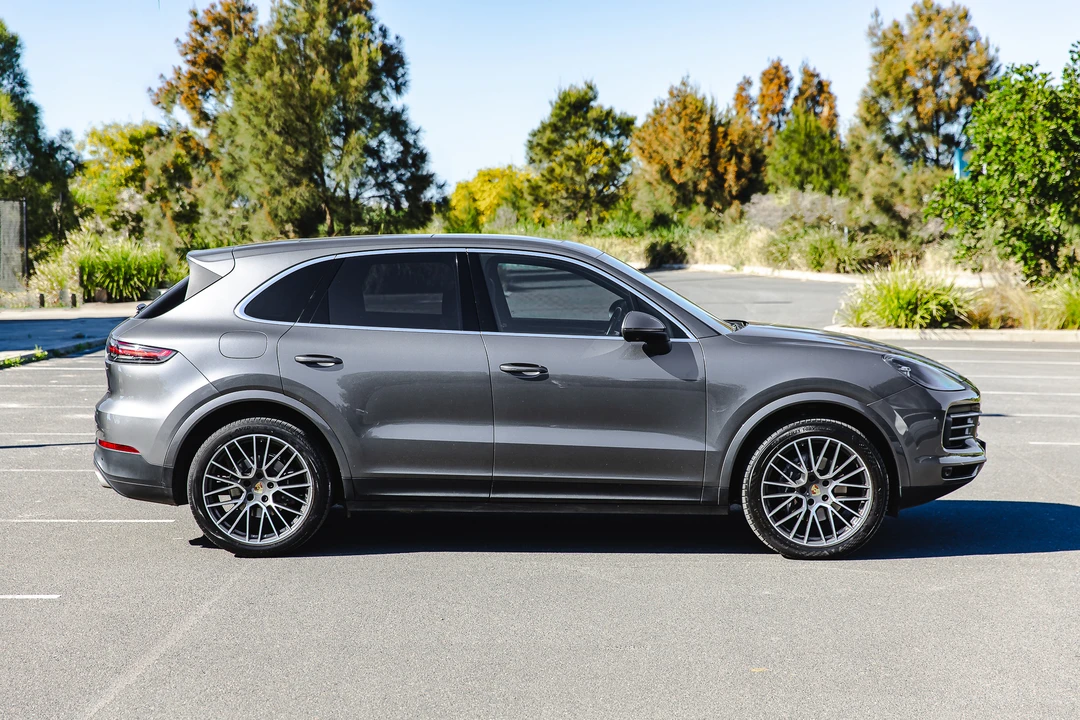 2018 Porsche 958 Cayenne - Image 16 of 31