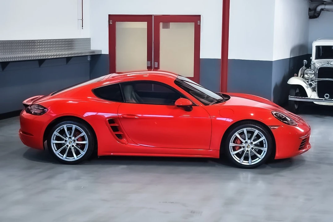 2018 Porsche 718 Cayman - Image 22 of 30