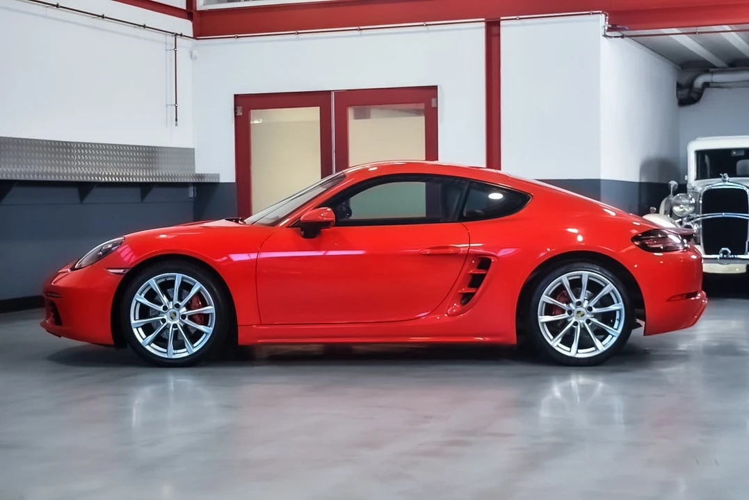 2018 Porsche 718 Cayman - Image 24 of 30