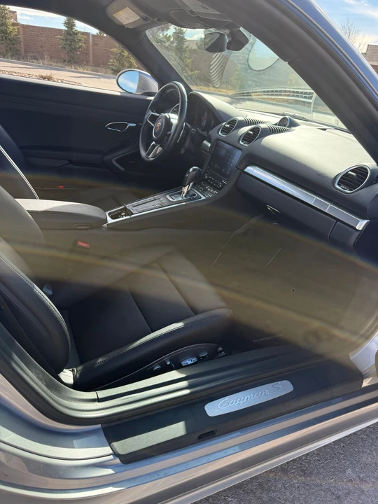 2018 Porsche 718 Cayman - Image 10 of 16