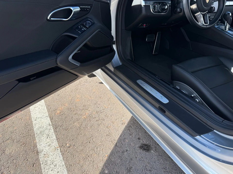 2018 Porsche 718 Cayman - Image 14 of 16