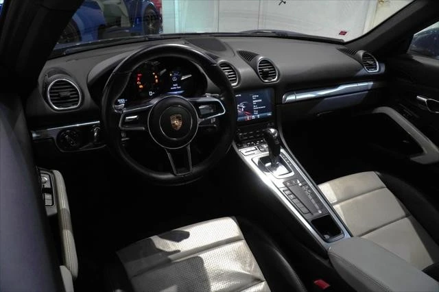 2018 Porsche 718 Cayman - Image 17 of 24