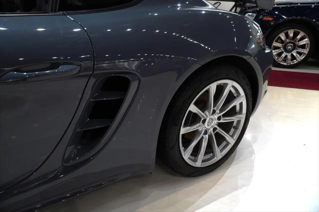 2018 Porsche 718 Cayman - Image 23 of 24