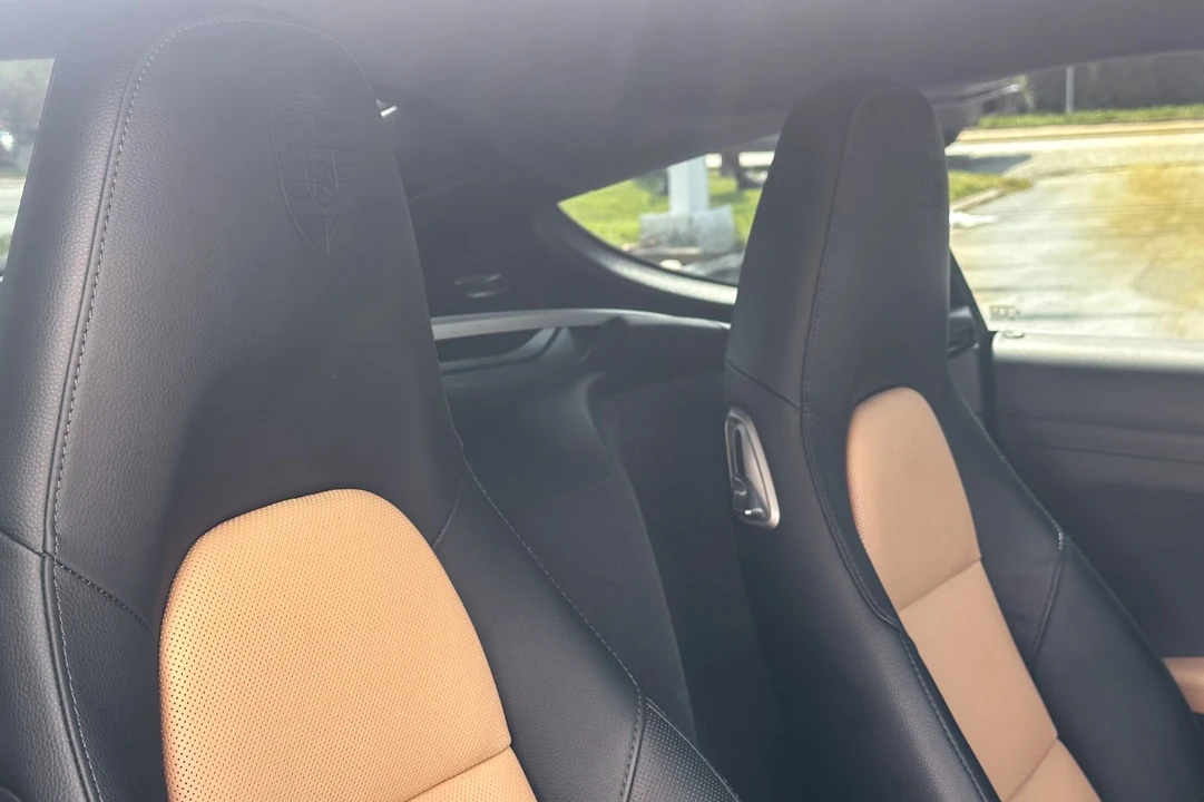 2018 Porsche 718 Cayman - Image 28 of 31