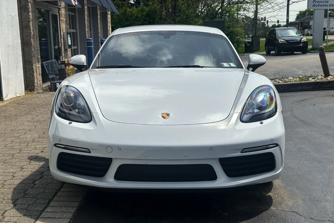 2018 Porsche 718 Cayman - Image 8 of 31