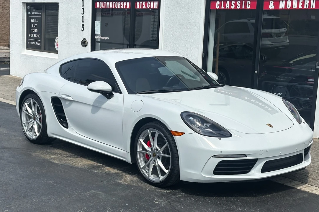 2018 Porsche 718 Cayman - Image 14 of 31