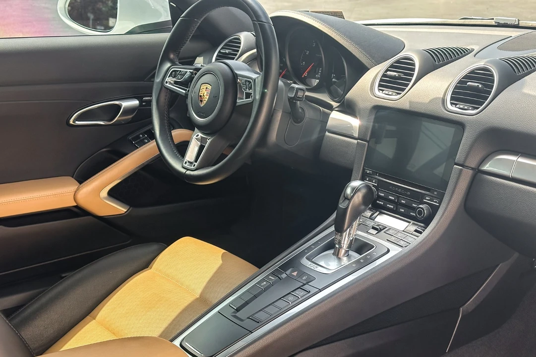 2018 Porsche 718 Cayman - Image 31 of 31