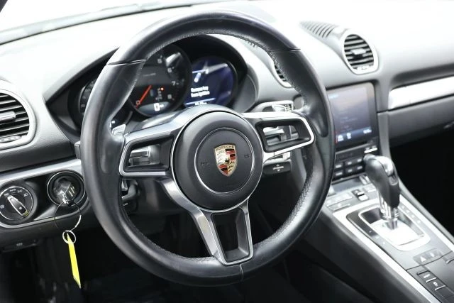 2018 Porsche 718 Cayman - Image 26 of 31