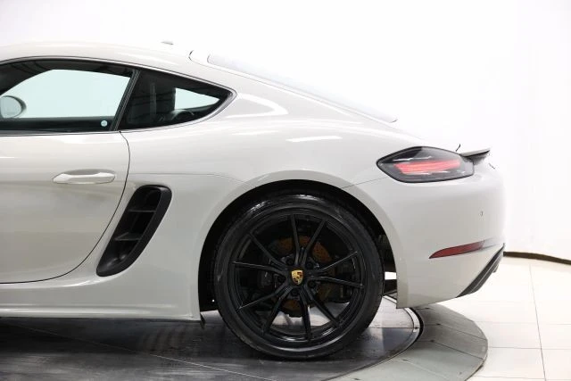 2018 Porsche 718 Cayman - Image 9 of 31