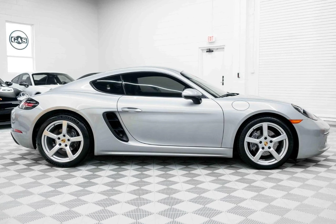2018 Porsche 718 Cayman - Image 7 of 31