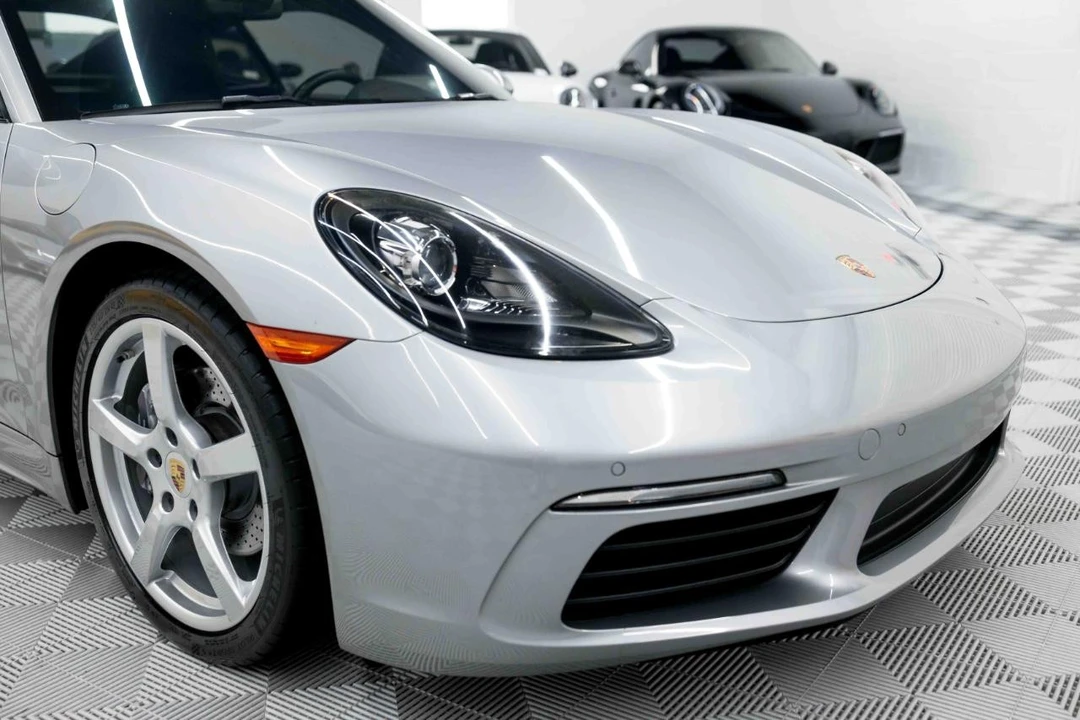 2018 Porsche 718 Cayman - Image 15 of 31