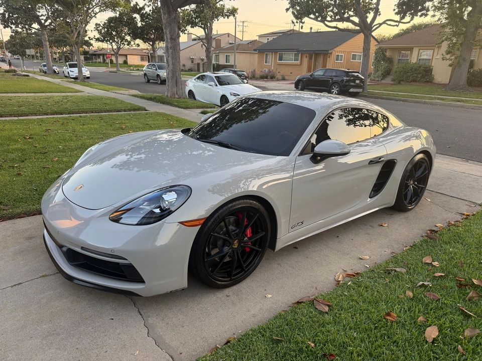 2018 Porsche 718 Cayman - Image 2 of 28